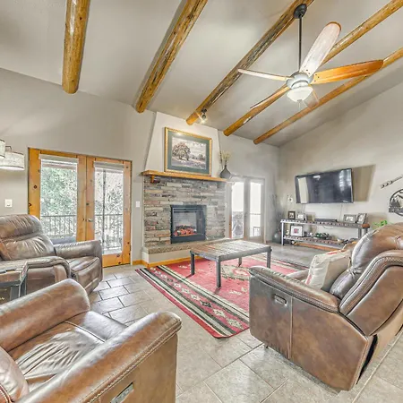 Charming Cloudcroft Retreat 3 Mi To Skiing!